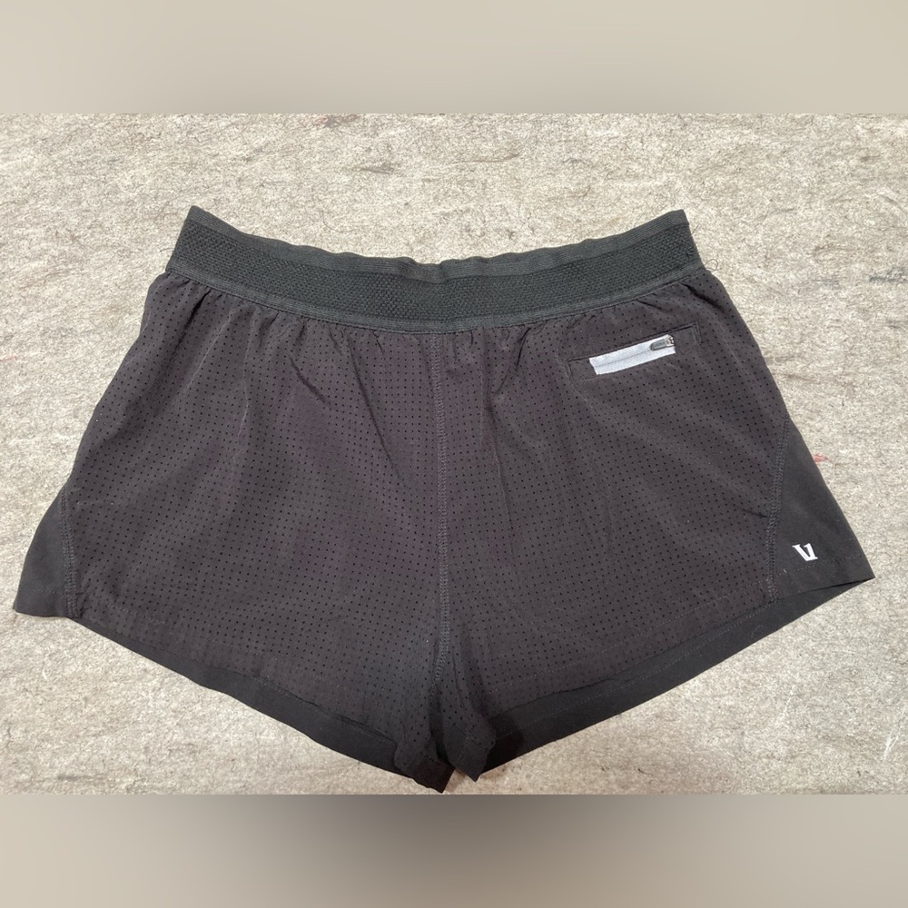 Vuori Women’s Athletic Shorts Small/Black